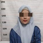 Foto : Oknum wanita pengelola Travel Umrah PT Musthafa Ary Tour yang diduga menipu calon jemaah.